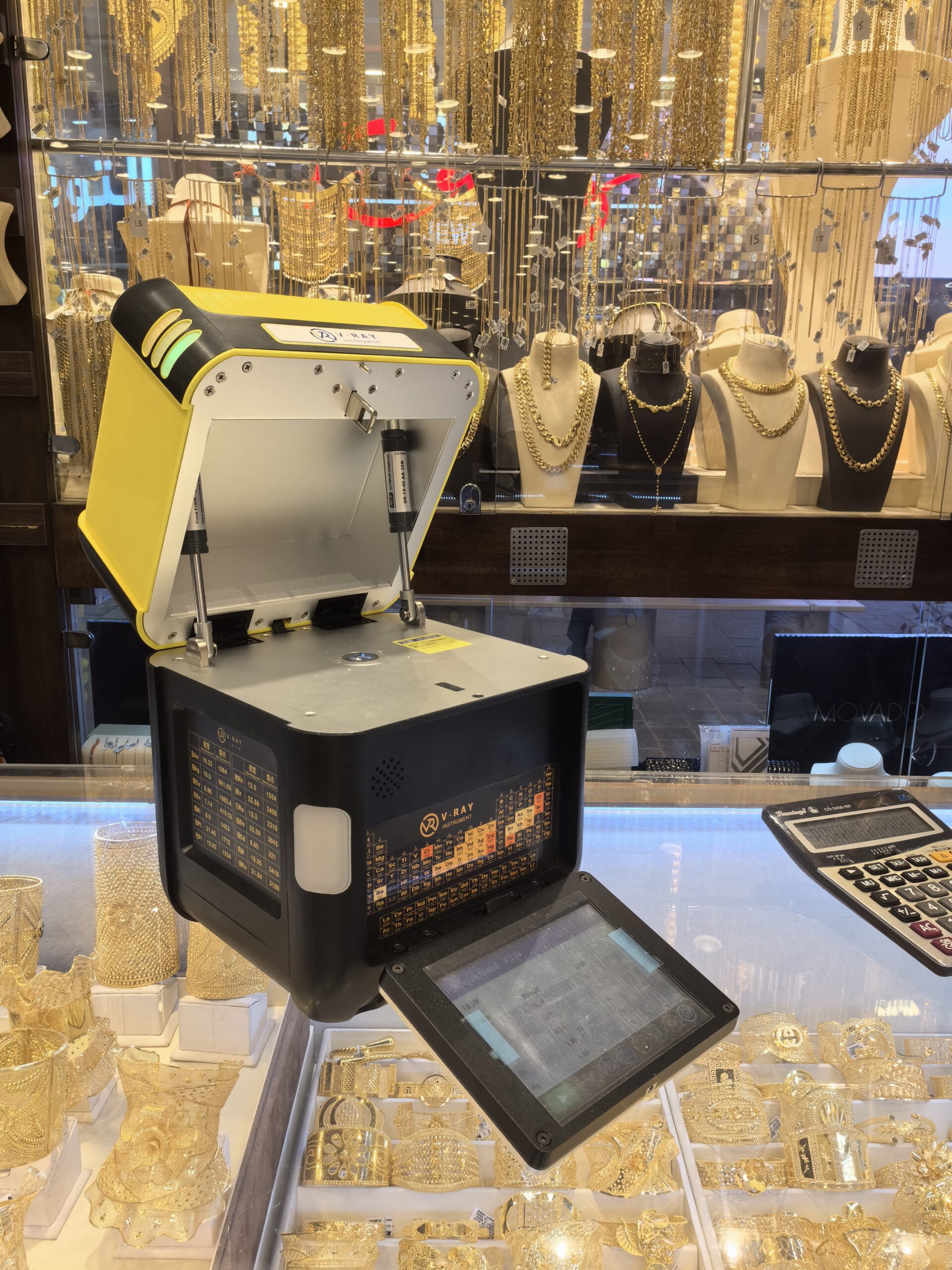 VRAY showed XRF Gold Analyzer at the Jewellery Expo in Duibai