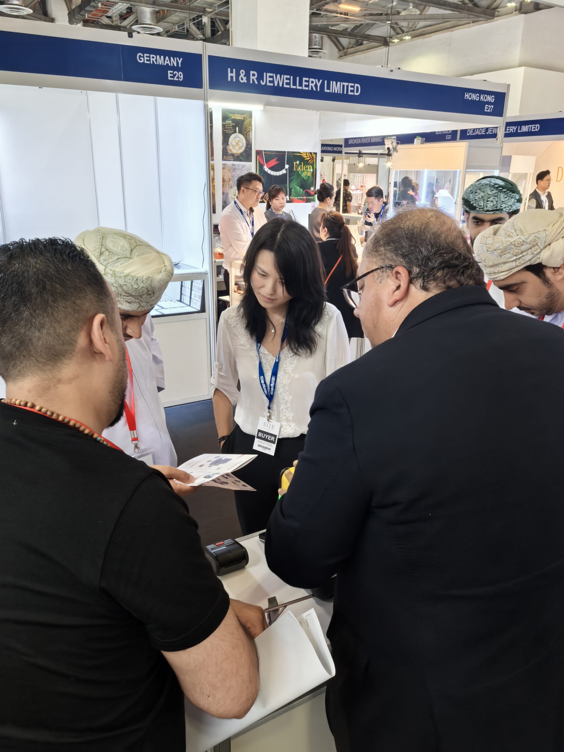 Successful Showcase of VRAY XRF Analyzers at SIJE Singapore International Jewelry Expo 2024 - News - 2