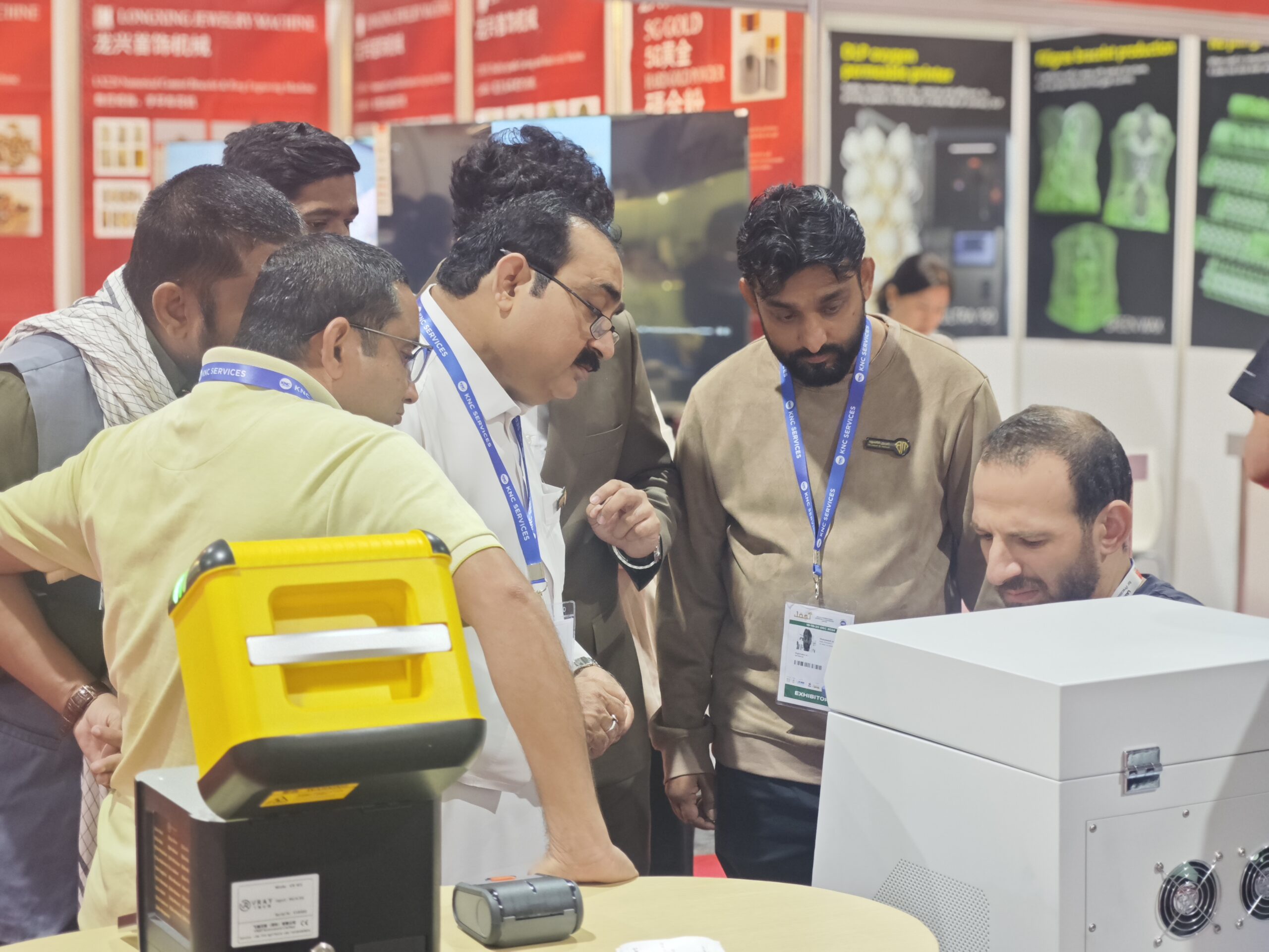 VRAY Instrument Limited Showcases Cutting-Edge XRF Technology at the Premium International B2B Jewellery & Machinery Show in Jeddah - News - 4